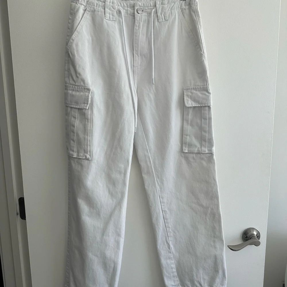 superdown Bobbi Cargo Pant in White Size Medium